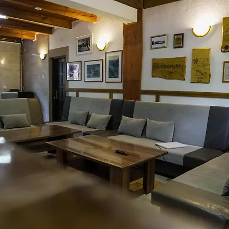Dvoslap Guest house