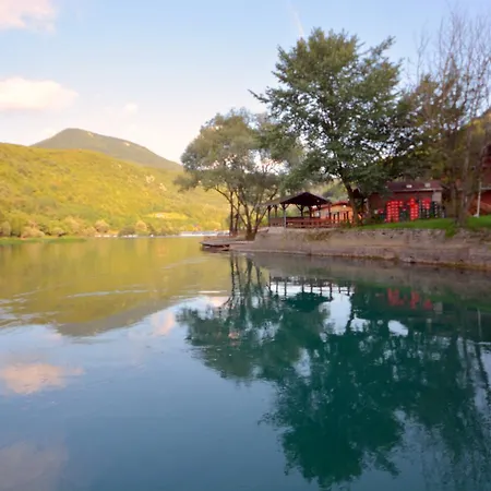 Dvoslap Guest house